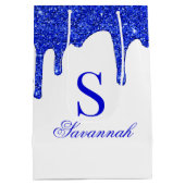 Chic Royal Blue Glitter Drift Sparkle Monogram Medium Cadeauzakje (Achterkant)