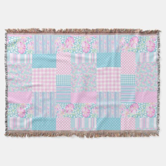 Chic roze rozen op Sky Blue Faux Patchwork Deken (Voorkant)