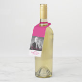 Chic roze script modern hart zwart, witte foto flessenhanger (Schuin)