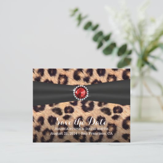 Chic Ruby Gemstone Leopard Print Save the Date Aankondigingskaart (Staand voorkant)
