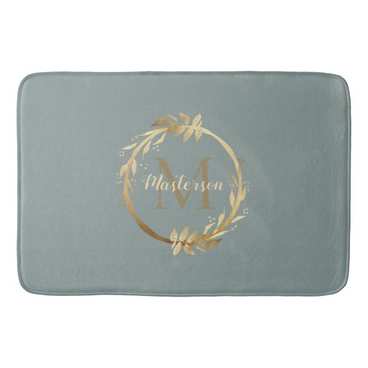 Chic Sage Green Gold Monogram Eucalyptus Wreate Badmat (Voorkant)