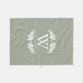 Chic Sage Green Monogram Fleece Deken (Voorkant (Horizontaal))