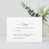 Chic Script Burgundy Minimal Wedding RSVP Kaartje (Staand voorkant)