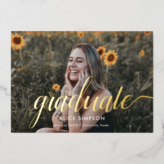 Chic Script Girly Photo Afstuderen Folie Uitnodiging (Voorkant)