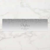 Chic Silver Glitter Drip 80th Birthday Party Waterfles Etiket (Enkel label)