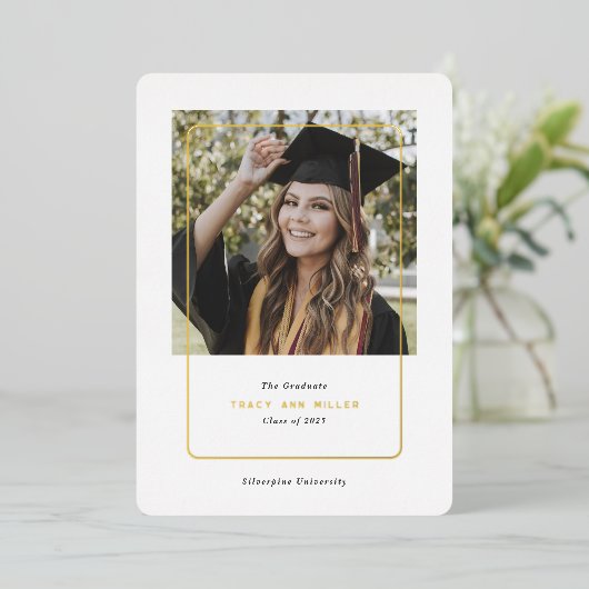 Chic Simple Moderne Faire-part de graduation (Debout devant)