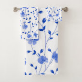 Chic Sky Blue Daisy Floral Bad Handdoek (Insitu)