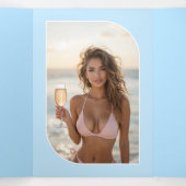 Chic Social Beach Club Autumn Bachelorette Weekend Drieluik Uitnodiging (Binnenkant midden)