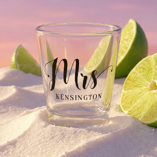 Chic Specialized Mrs Pas getrouwd Typografie Shot Glas