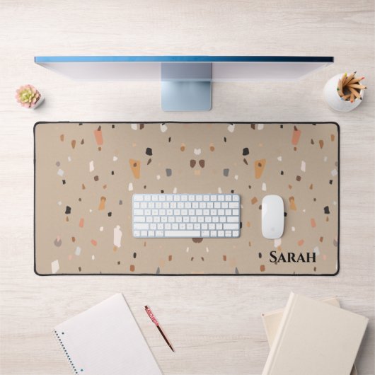 Chic taupe terrazzo motif (Bureau 1)