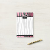 Chic trendy princesroze en zwart zebrapatroon post-it® notes (Op bureau)