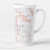 Chic Trendy Roos Gold Foil marble Monogram Latte Mok (Rechts)