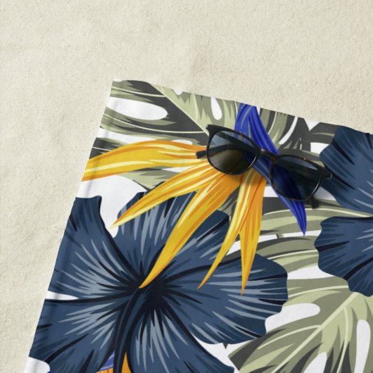 Chic Tropical Personalized Mr. & Mrs Custom Strandlaken (In situ)