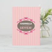 Chic Turning 7 Anniversaire Invitation de fête (ro (Debout devant)