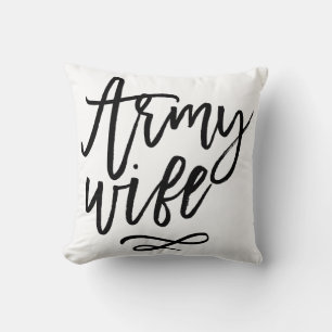 Chic Typography - Army Wife Kussen