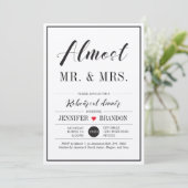 Chic Typography Wedding Rehearsal Dinner Kaart (Staand voorkant)