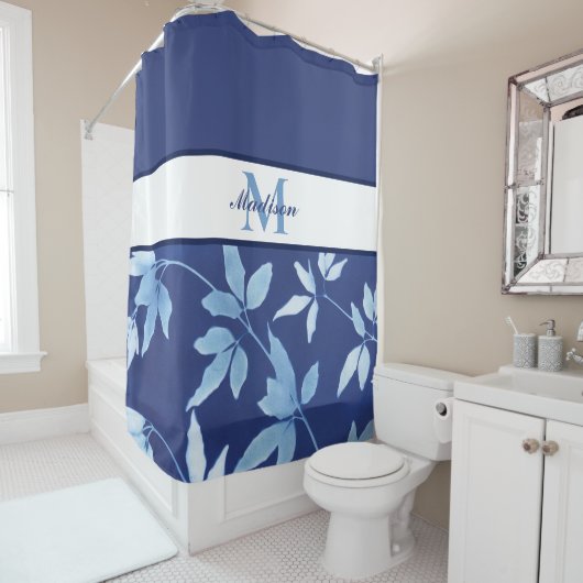 Chic Waterverf Blue Floral Monogram Douchegordijn (In situ)