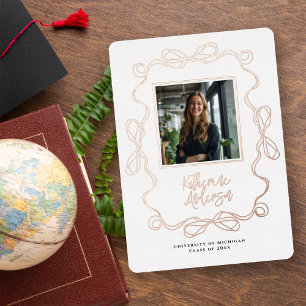 Chic Wavy Border Bow Foto Afstudeerfeest Folie Uitnodiging