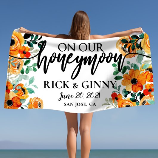 Chic Wedding Honeymoon Gifts Personalized Floral Strandlaken