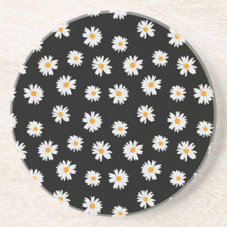 Chic White Daisies Pattern op zwarte achtergrond Zandsteen Onderzetter