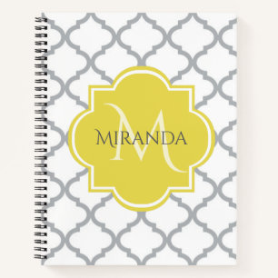 Chic White Grey Quatrefoil Geel Monogramnaam Notitieboek