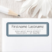 Chic White Simple Stypography Script Etiket (Insitu)