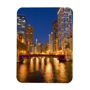 Chicago, Illinois, Silhouet en Chicago River bij Magneet