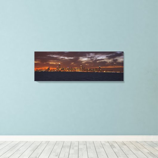 Chicago Skyline in Panorama sunset canavas print (Insitu (Houten vloer))