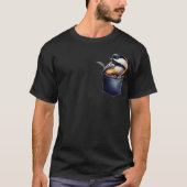 Chickadee in Pocket Bird Lover Watcher Birding T-shirt (Voorkant)