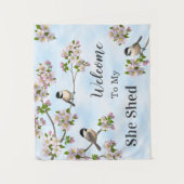Chickadees & Apple Blossom Ze zei dat ze zich aan  Wandkleed (Voorkant)