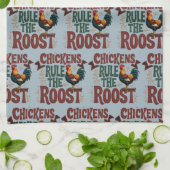Chickens Rule the Roost Rustic Farm Illustration Theedoek (Gevouwen)