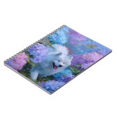 Chien blanc en bouffée dans le Carnet de Hydrangea (Côté gauche)
