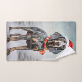 Chien Bluetick Coonhound dans la neige de Noël  (Serviette à main)