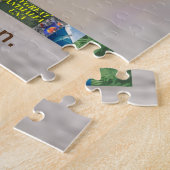 Chien chiot et petit puzzle de poulet. (Côté)