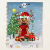 Chien Cocker Spaniel dans la neige avec des cadeau (Devant)