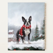 Chien de Boston Terrier pendant Noël de neige (Dos)