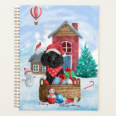Chien de caniche dans la neige Maison de chien de (Devant)