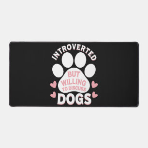 Chien Introverti Mais Prêt à Discuter des Chiens