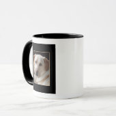 Chien jaune de labrador retriever sur la tasse en (Devant gauche)