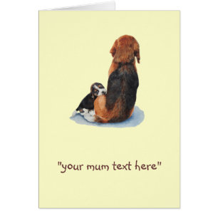 Chien mignon beagle qui bouge maman chien