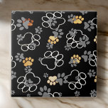 Chien Paws Gris | Carreaux en céramique noire<br><div class="desc">Carrelage en céramique parfait pour couvrir tables,  comptoirs de réception,  étagères,  sols Portes décoratives et murs</div>