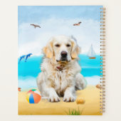 Chien Retriever doré sur la plage (Dos)