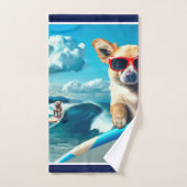 Chien sur le Surboard portant des lunettes de sole (Serviette à main)