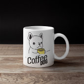 Chien tenant une tasse de café dit Coffee Dog