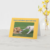 Chiens de carte amusants Jouer de la toug avec des (Fleur jaune)