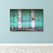 Chiens errants devant la toile des portes vertes s (Insitu (Plancher de Bois))