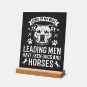 Chiens et chevaux menant les hommes (Angle)