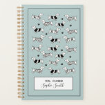 Chiens mignons Dachshund, Blue 2025 Planner<br><div class="desc">Cute Dachshund a illustré Amoureux de les chiens 2025 spiral (non daté) planificateur noir et en tirant sur gris bleu arrière - plan. Personnalisez-le avec votre nom. Customisez avec votre nom en cliquant sur les cases "Modifier ce modèle de conception" à droite de l'élément, ou cliquez sur le bouton bleu...</div>