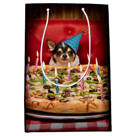 Chihuahua Birthday Pizza Pie Medium Cadeauzakje (Voorkant)