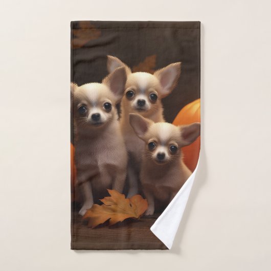 Chihuahua Chiot Automne Citrouille de plaisir (Serviette à main)